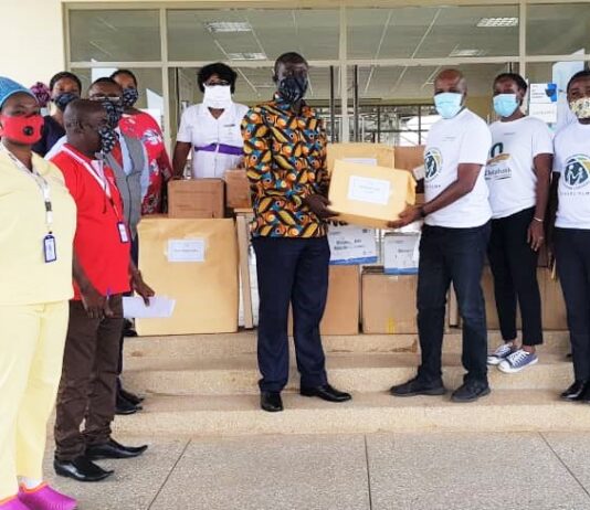 Databank Group donates PPE to frontline medical staff