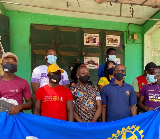 Rotary Club of Accra –Tesano and Accra- Legon distribute branded nose masks to Tsokomey Fishing Community