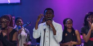 MOMENTS! – A Gospo-Literary Experience in Ho