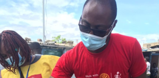 Rotary Club of Accra-Tesano join GHS to immunise children against Polio
