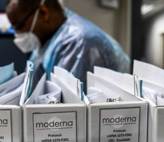 Moderna: COVID vaccine shows nearly 95% protection