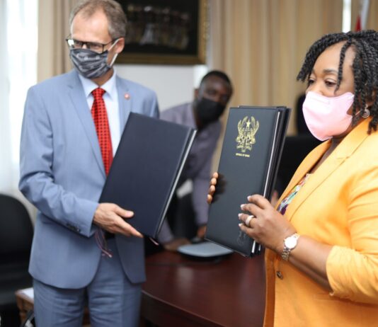 Switzerland, Ghana sign agreement on climate protection