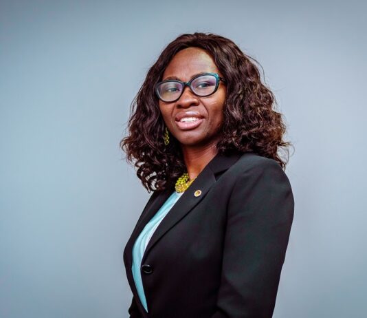 Four tips on how to be financially savvy this holiday season