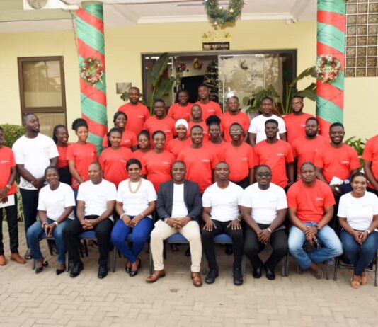 Donewell Life Insurance rewards top performing staff at sales conference