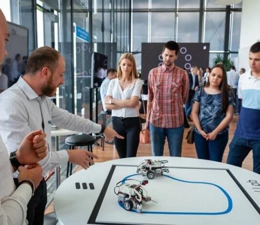 Digital inclusion: What does equal access to education mean in the digital age?