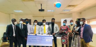 Pharmacy Students win Young Investors Stock Pitch Competition